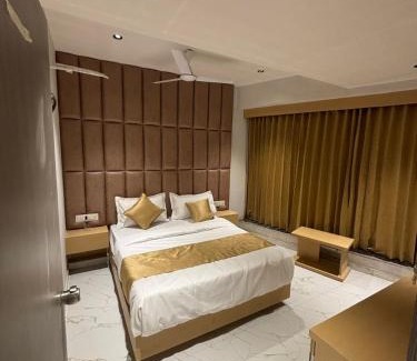Prahlad Nagar Hotel | Hotel Pristine