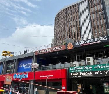 Prahlad Nagar Hotel | Hotel Pristine