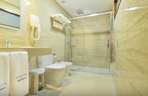 O Grove Hotel | Relaxing Oceanfront Stay at Hotel Puente de La Toja