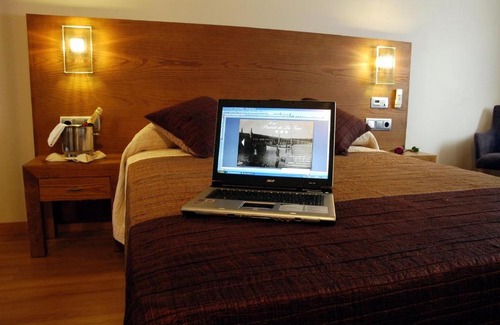 O Grove Hotel | Relaxing Oceanfront Stay at Hotel Puente de La Toja