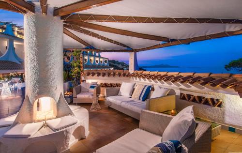 Baja Sardinia Hotel | Inviting Stay at Hotel Punta Est: Oceanfront & Pet Friendly