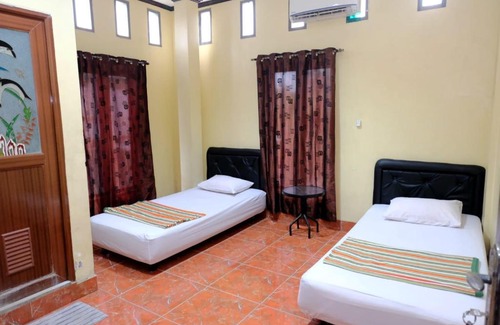 Majene Hotel | Family-Friendly Hotel Puri Lembang Near Universitas Sulawesi Barat