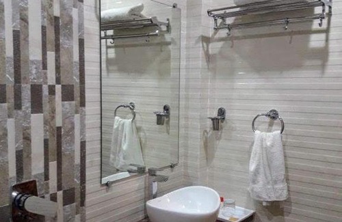 Jaunpur Hotel | Explore Hotel Purvanchal & Restaurant with Family-Friendly Perks