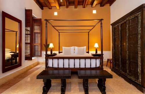 Centro Hotel | Discover Hotel Quadrifolio: 4-Star Oasis with Spa & Pool