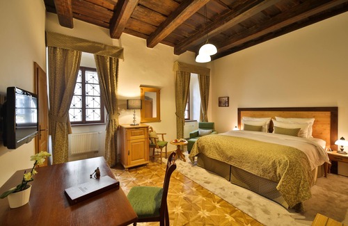 Hradcany Hotel | Questenberg Hotel: Guest Rated 9.8 with Spa & Restaurant