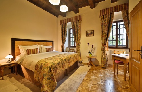 Hradcany Hotel | Questenberg Hotel: Guest Rated 9.8 with Spa & Restaurant