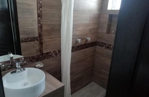 Teapa Hotel | Discover Hotel Quintero: Pet-Friendly Retreat with Breakfast