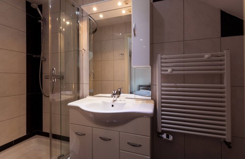 Brechtorf Hotel | Convenient Hotel Rühen: 24/7 Check-In & Free Parking