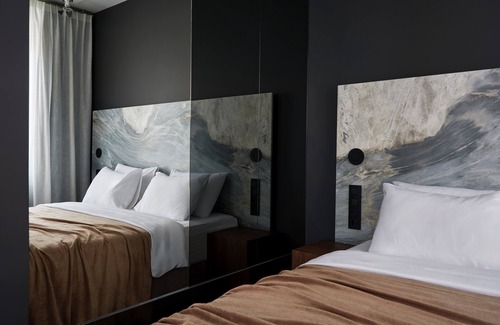 Old Town Hotel | Discover National Hotel: 4-Star Stay with Family-Friendly Amenities