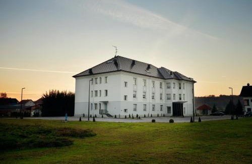 Kraljevec Sesvetski Hotel | Top-Rated Hotel Raca with Breakfast & Family-Friendly Perks