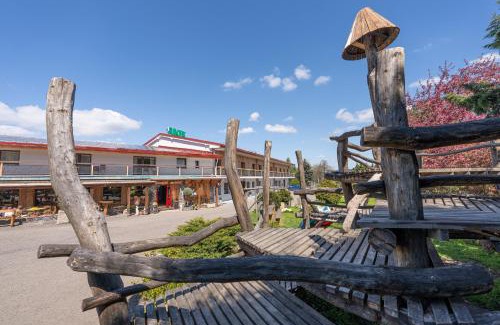 Ustek Hotel | Pet-Friendly Hotel Racek with Hot Tub & Breakfast Included