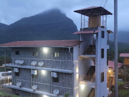 Mahad Hotel | Relax at Hotel Raigad Farm House with Pool and Breakfast