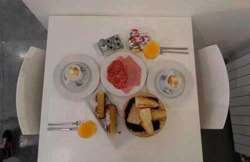 Villargordo del Cabriel Hotel | Discover Comfort at Hotel Raimblanc with Hot Tub & Dining