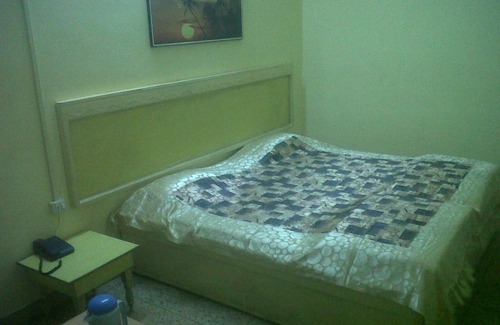 Soraon Hotel | Budget-Friendly Stay at Hotel Raj With Breakfast Included