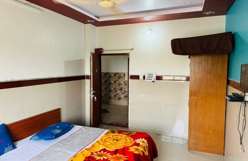 Shiv Hotel | Hotel RajKamal