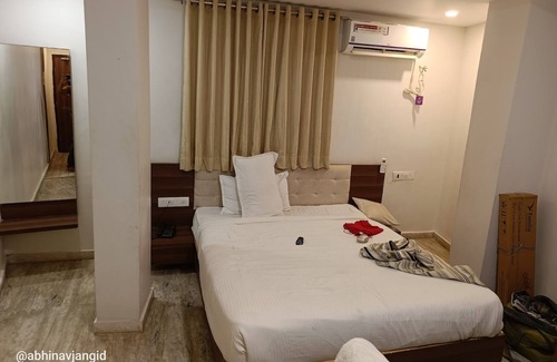 Mahesana Hotel | Budget-Friendly Stay at Hotel Rajpath Inn with Breakfast