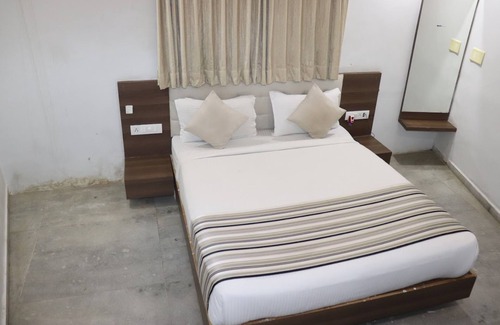 Mahesana Hotel | Budget-Friendly Stay at Hotel Rajpath Inn with Breakfast