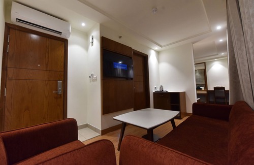 Civil Lines Hotel | Discover Comfort at Hotel Rama Continental: Family-Friendly Stay