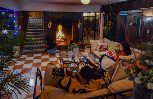 Constanza Hotel | Cozy Hotel Rancho Constanza & Cabañas de la Montaña Stay
