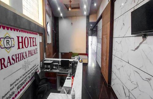 Sindhi Camp Hotel | Budget-Friendly Stay at Hotel Rashika Palace with Breakfast