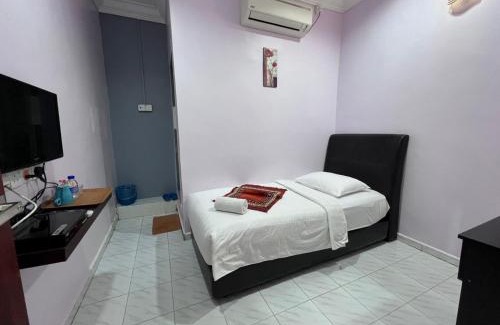 Kampung Telaga Papan Hotel | Discover HOTEL RAUDHAH Kerteh: Family-Friendly Retreat