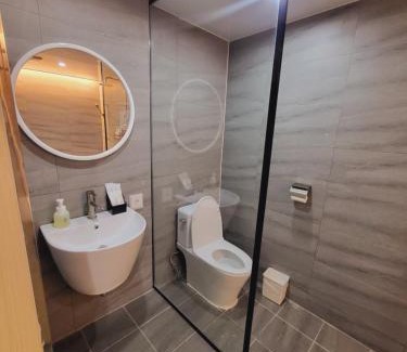 Pohang Hotel | Budget-Friendly Hotel razaB: Child-Friendly & Accessible Stay