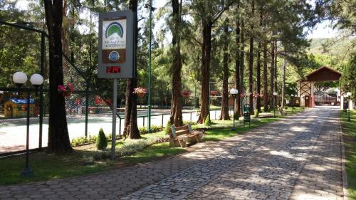 Passa Quatro Hotel | Discover Hotel Recanto das Hortênsias: Rated 9/10 with Pool