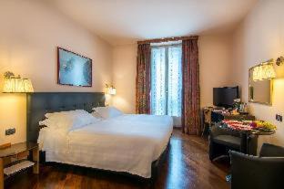 Carrobbio Hotel | Discover Hotel Regina: Pet-Friendly Stay with Breakfast Included
