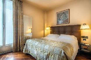 Carrobbio Hotel | Discover Hotel Regina: Pet-Friendly Stay with Breakfast Included