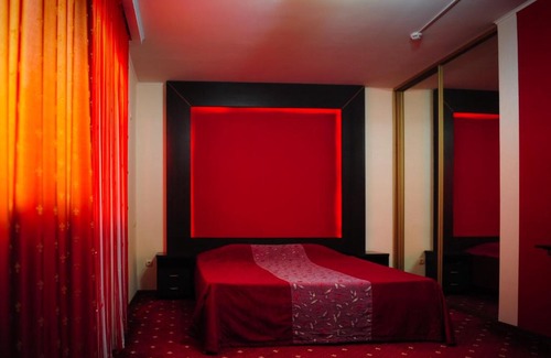 Armavir Hotel | Welcoming Hotel Rendez-vous: Enjoy Breakfast & Hot Tub