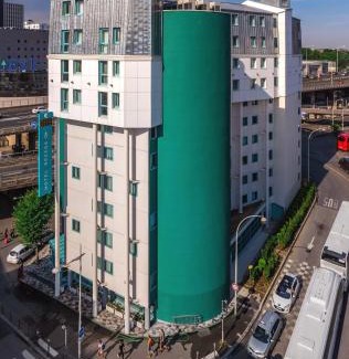 Bagnolet Hotel | Comfortable Stays at Hotel Reseda - Pet Friendly & Family Ready