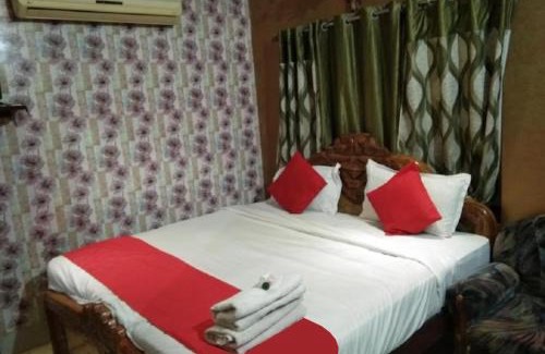 Agra Hotel | Convenient Hotel Reshmi in Agra Near Chandrashekhar Park