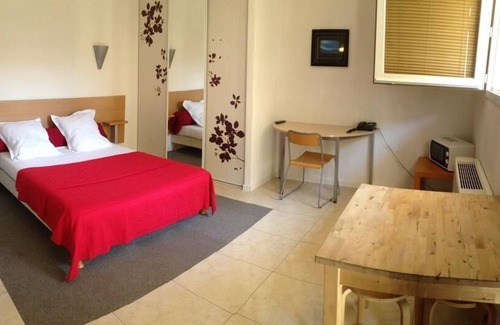 Gemenos Hotel | HOTEL RESIDELLA