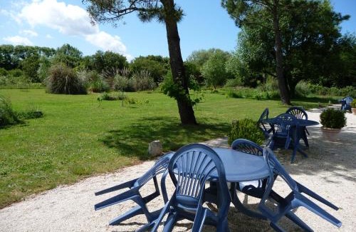 Le Grand-Village-Plage Apartment | Inviting Hotel Residence Les Alizes with Oceanfront Pool
