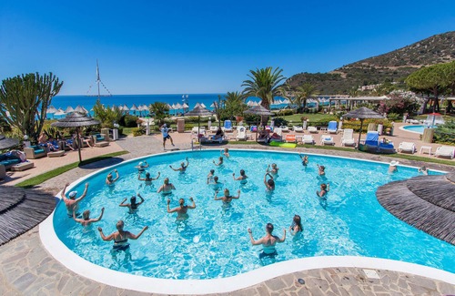Villaggio Mandorli House | Discover Hotel Residence Cormoran: Relax by the Ocean