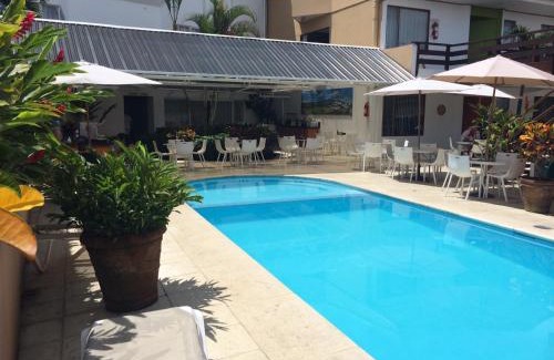 Mata Redonda Hotel | Discover Hotel Residence Inn Suites Cristina: 4-Star Comfort
