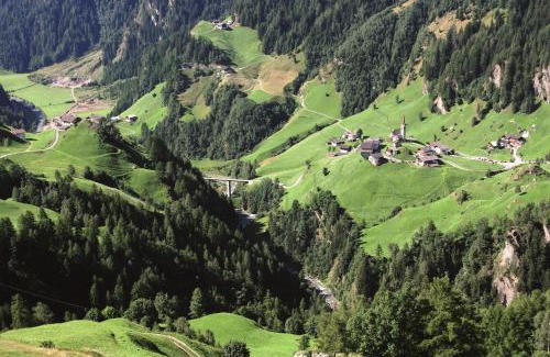 Moso in Passiria Hotel | Pet-Friendly Hotel Residence Rabenstein with Spa & Hot Tub