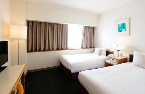 Tanoura Onsen Hotel | Cozy Retreat at Hotel Resol Sasebo with Hot Tub & Dining