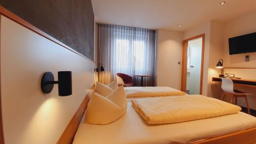 Immenstaad am Bodensee Hotel | Elegant Hotel Restaurant Adler: Top-Rated Stay with Breakfast