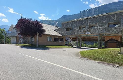 Saint-Julien-Mont-Denis Hotel | Pet-Friendly Comfort at Hotel Restaurant Lancheton