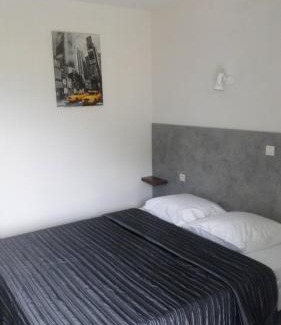 Saint-Julien-Mont-Denis Hotel | Pet-Friendly Comfort at Hotel Restaurant Lancheton