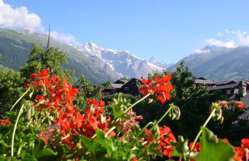 Ernen Hotel | Experience Hotel Restaurant Alpenblick with Oceanfront Views