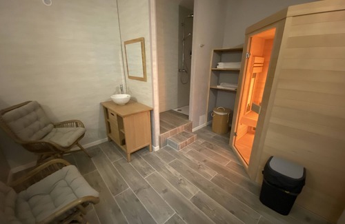Pont-a-Mousson Hotel | Relax at Hotel Restaurant Bagatelle with Spa & Family Dining