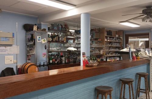 Robert-Espagne Hotel | Pet-Friendly Hotel Restaurant de la Gare with Great Reviews