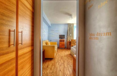 Bensheim Hotel | Relaxing Retreat at Hotel Restaurant Felix with Ocean Views