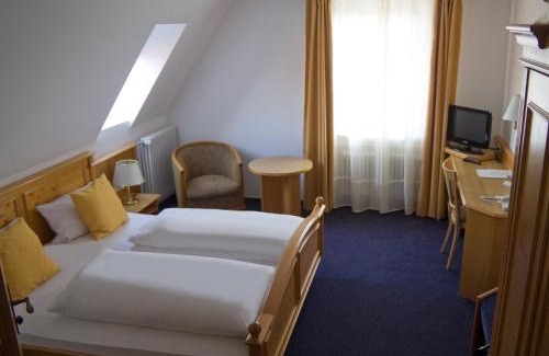Bad Waldsee Hotel | Discover Hotel Restaurant Grüner Baum und Altes Tor