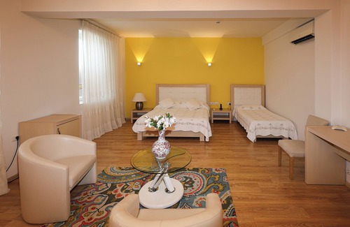 Berat Hotel | Hotel & Restaurant Grand White City