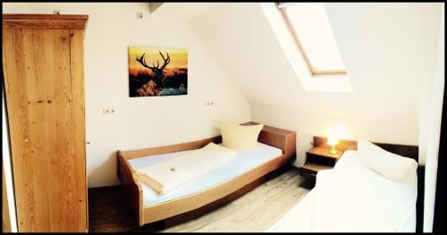Rheinhausen Hotel | Welcoming Hotel-Restaurant Werneths Landgasthof Hirschen