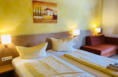 Rheinhausen Hotel | Welcoming Hotel-Restaurant Werneths Landgasthof Hirschen