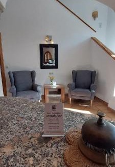 Neuburg am Inn Hotel | Discover Hotel-Restaurant Kreuzhuber: Pet-Friendly Retreat